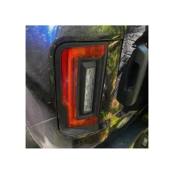 Niskoprofilowe tylne lampy LED Ford New Bronco 2021+